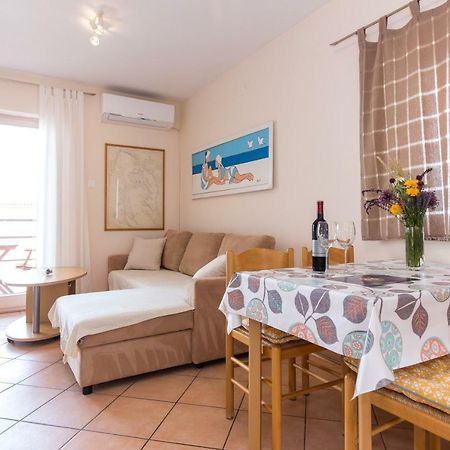 Apartments Marta Крк Экстерьер фото