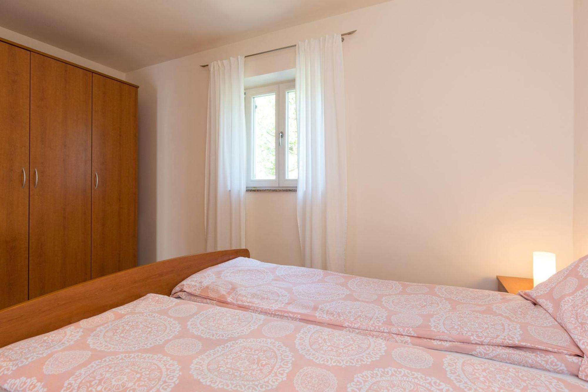 Apartments Marta Крк Экстерьер фото